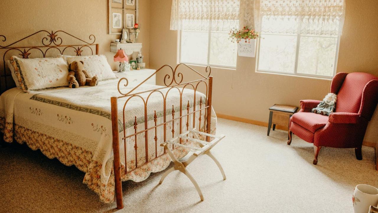 Casa Del Rio Bed And Breakfast Bastrop Exteriör bild