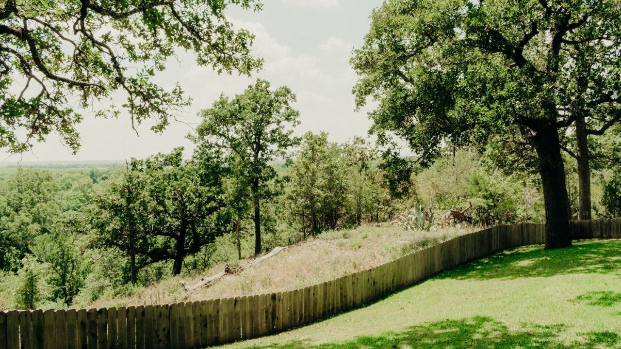 Casa Del Rio Bed And Breakfast Bastrop Exteriör bild