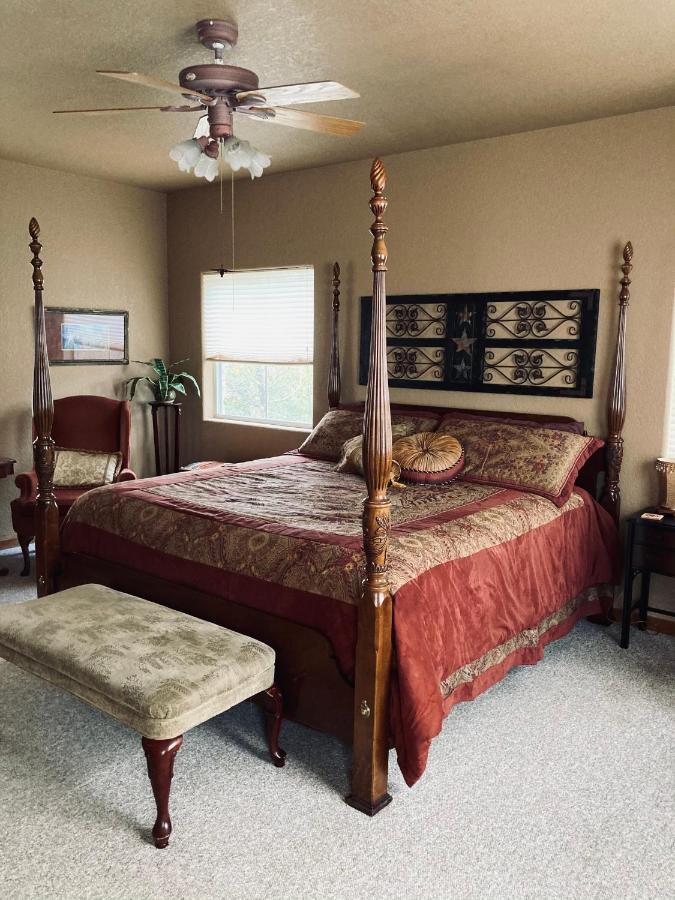Casa Del Rio Bed And Breakfast Bastrop Exteriör bild